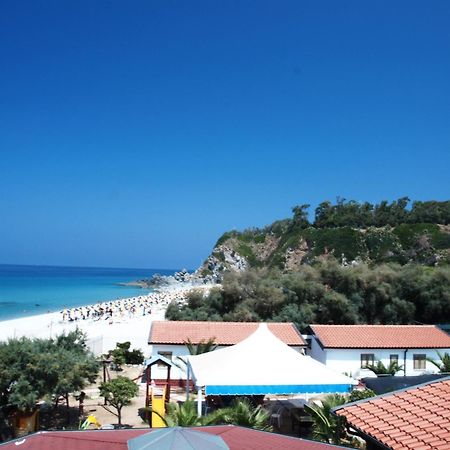 Residence Il Turistico Zambrone Εξωτερικό φωτογραφία
