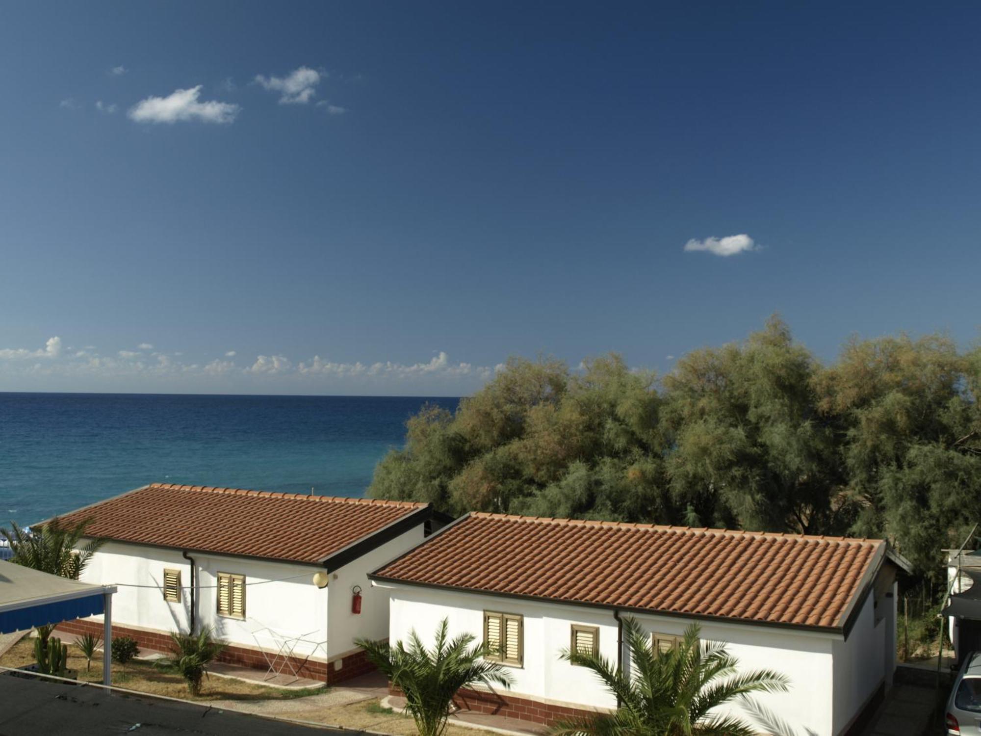 Residence Il Turistico Zambrone Εξωτερικό φωτογραφία