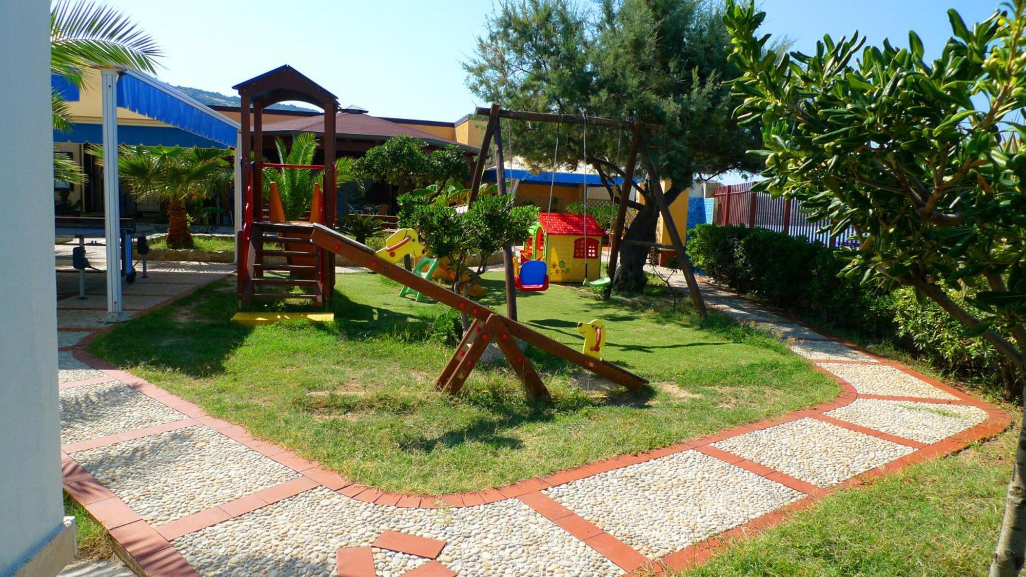 Residence Il Turistico Zambrone Εξωτερικό φωτογραφία