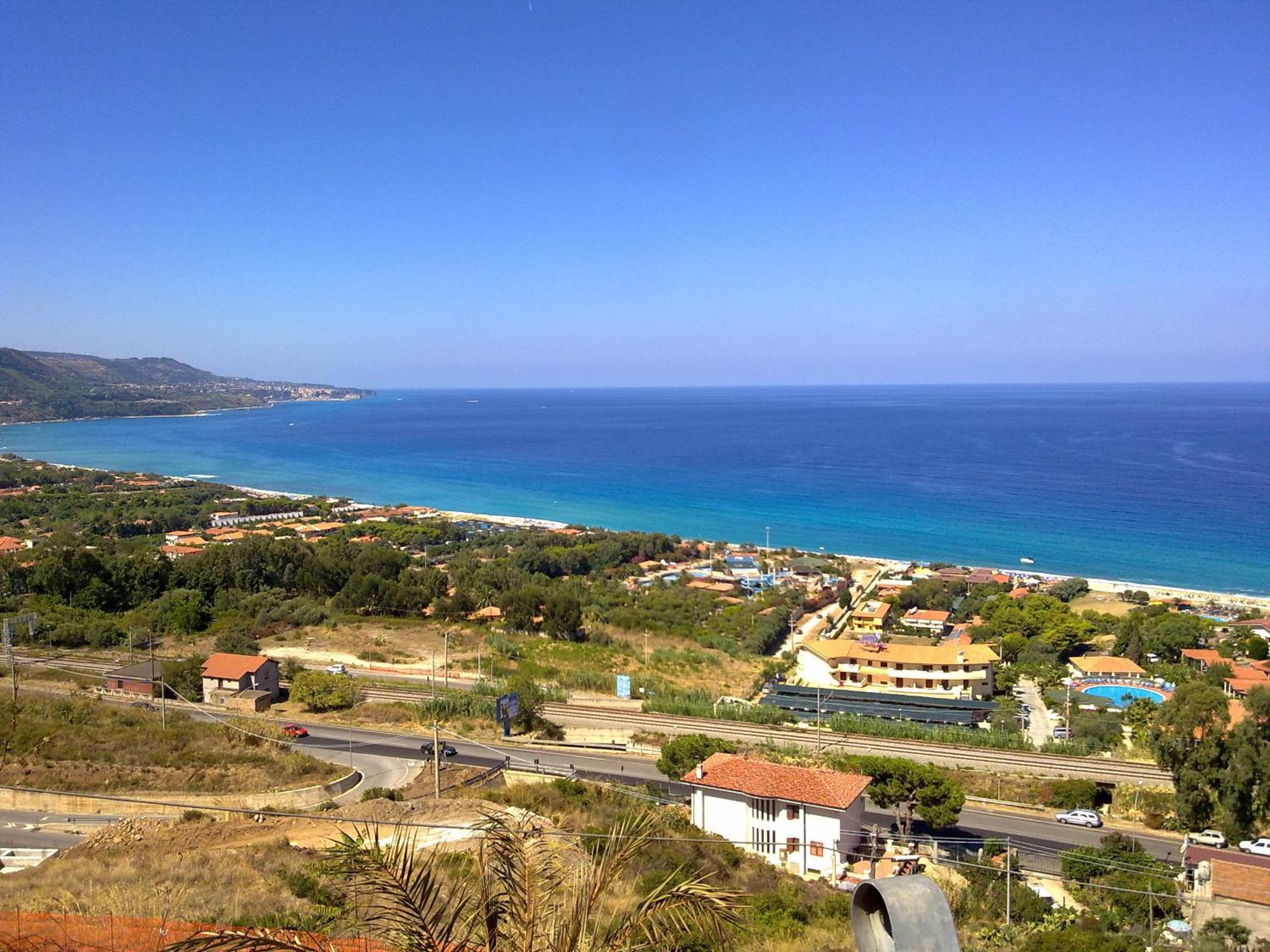 Residence Il Turistico Zambrone Εξωτερικό φωτογραφία