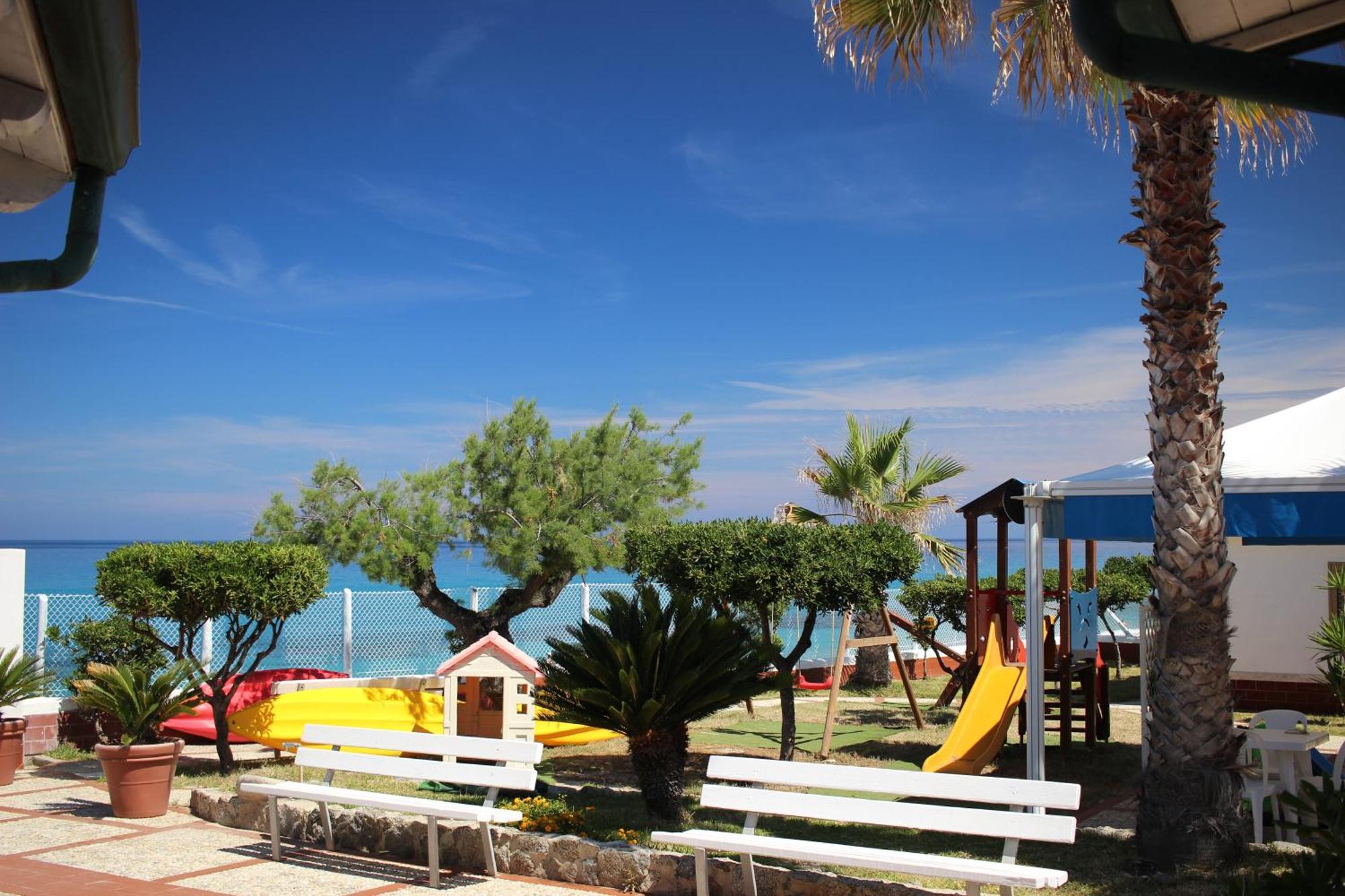 Residence Il Turistico Zambrone Εξωτερικό φωτογραφία
